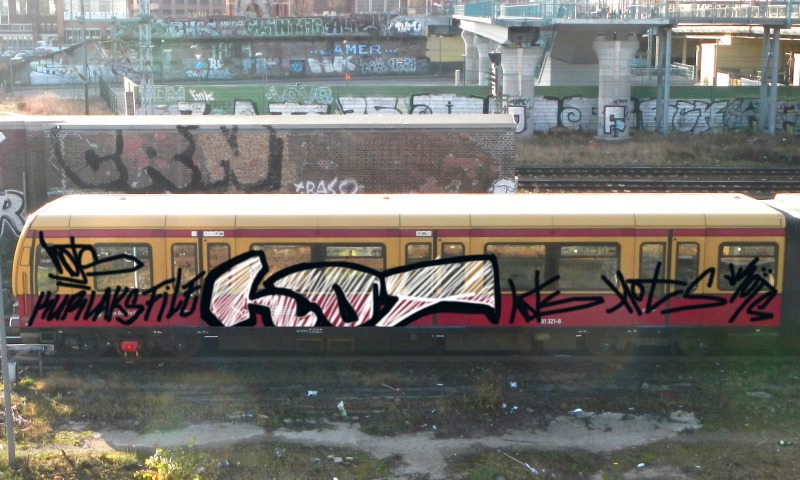 Bombing 1429752379141