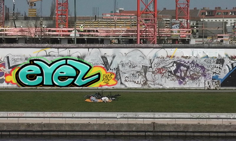 Bombing 1431566956081