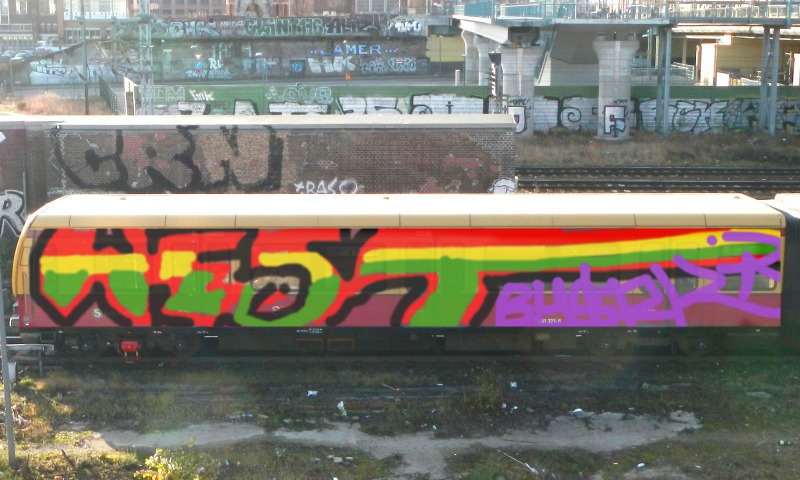 Bombing 1433851941979