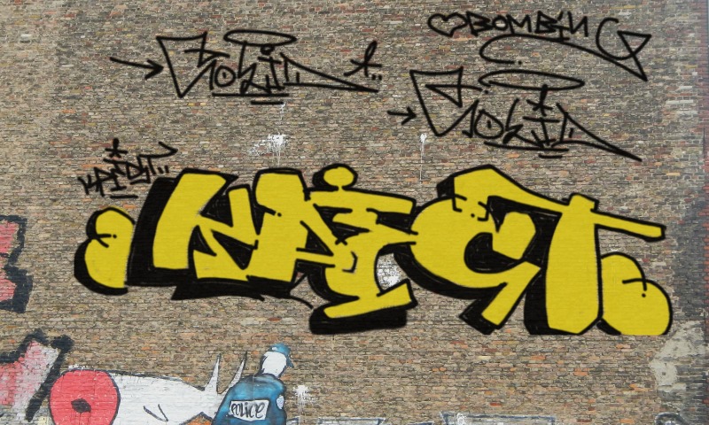 Bombing 1434996629328