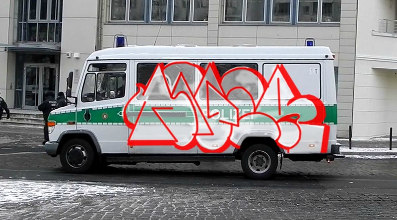 Bombing 1435589636596