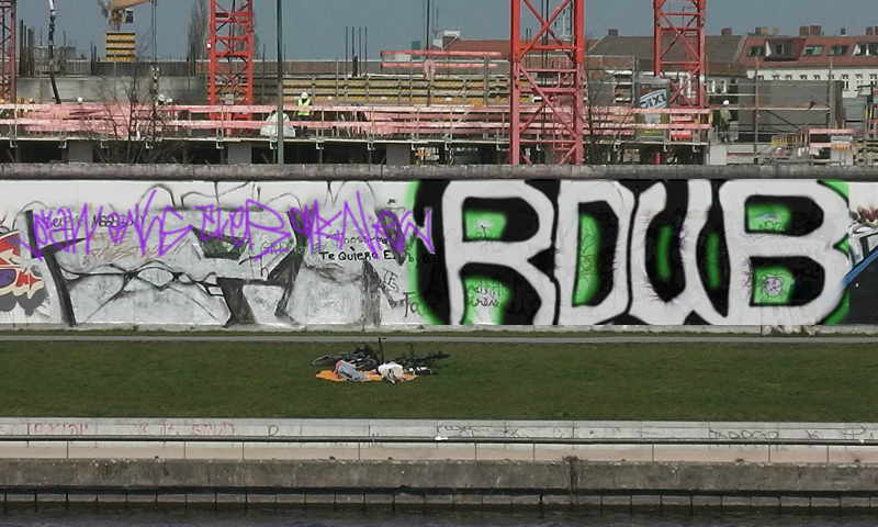 Bombing 1438493441850