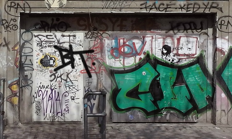 Bombing 1439955451262