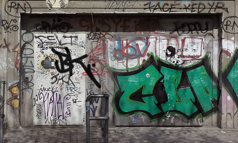 Bombing 1439965654828