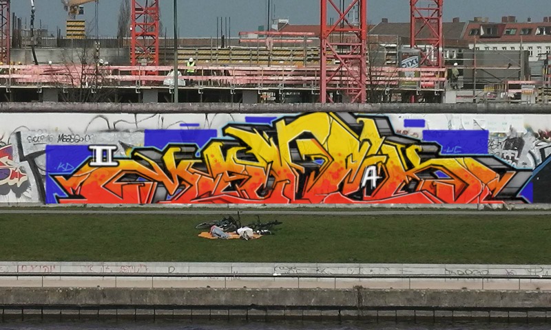 Bombing 1440425752588