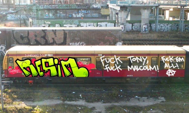 Bombing 1442493585623