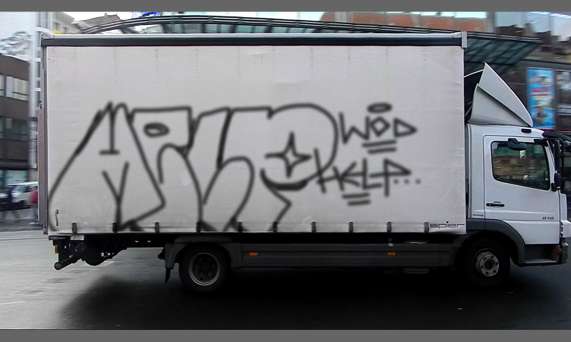 Bombing 1371563903824