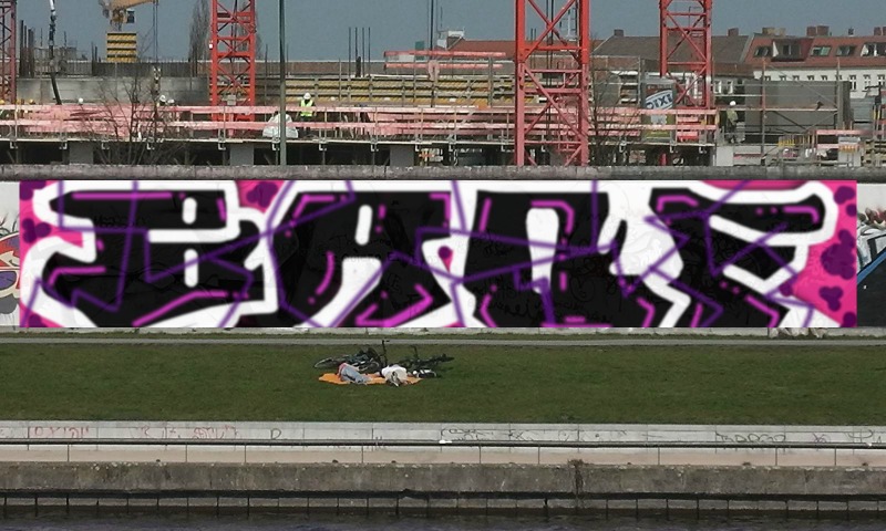 Bombing 1445294250570