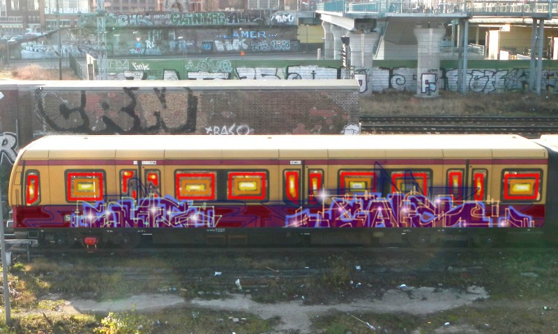 Bombing 1445905144772