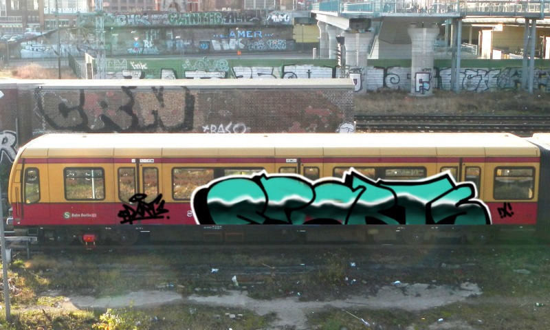 Bombing 1453050264131