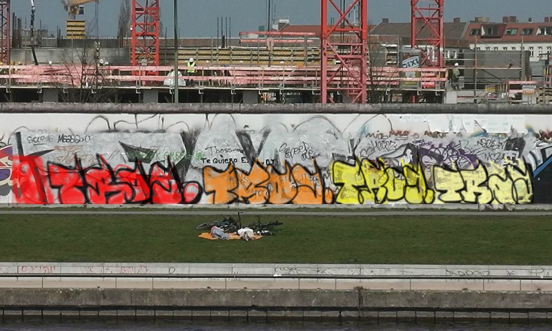 Bombing 1454021437453