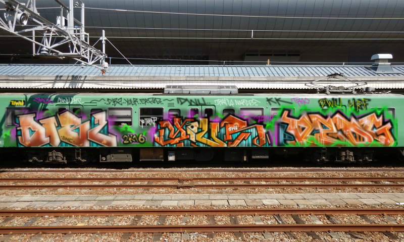 Bombing 1463153511456